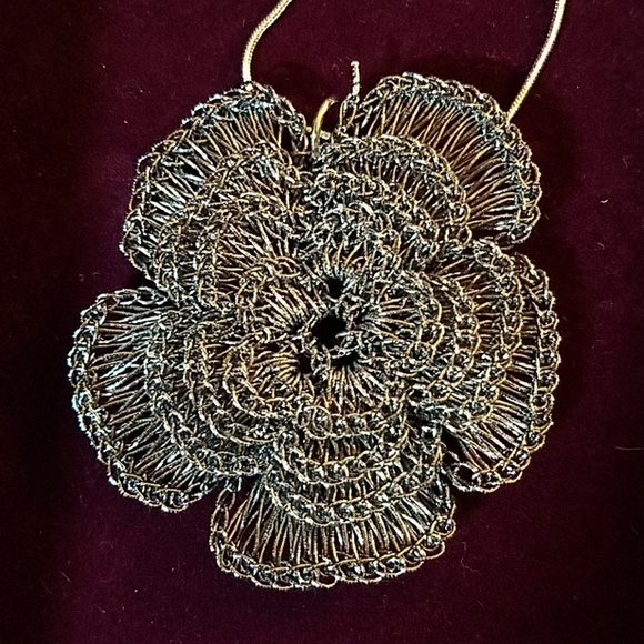 Floral Silver Wired Necklace 24" Flower - Picture 2 of 2
